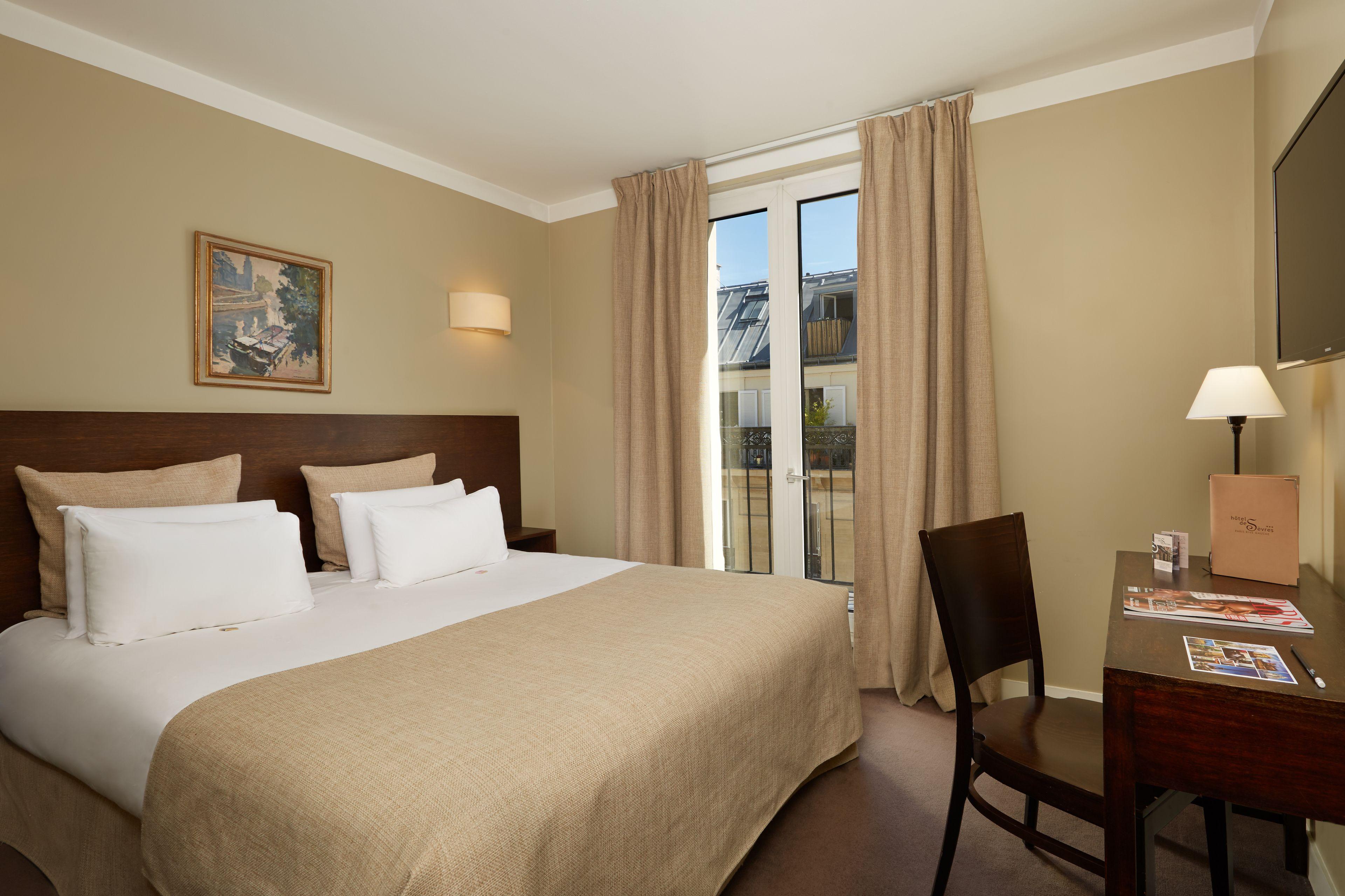 De Sevres Hotel Paris